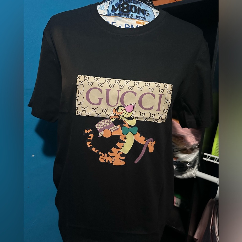 Brand new Tshirt with Winnie the Pooh tiger print unbranded